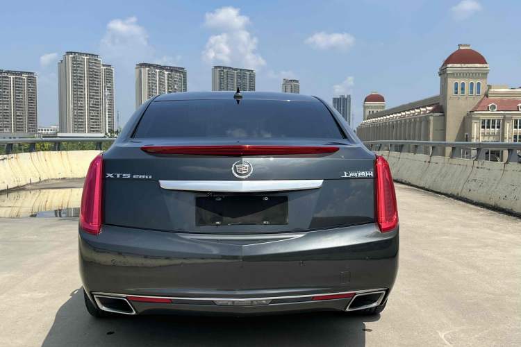 Used Cadillac XTS 2014 28T Comfort Version Exterior 5