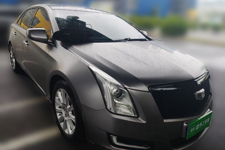 Used Cadillac XTS 2014 28T Comfort Version Front Right 45 Deg