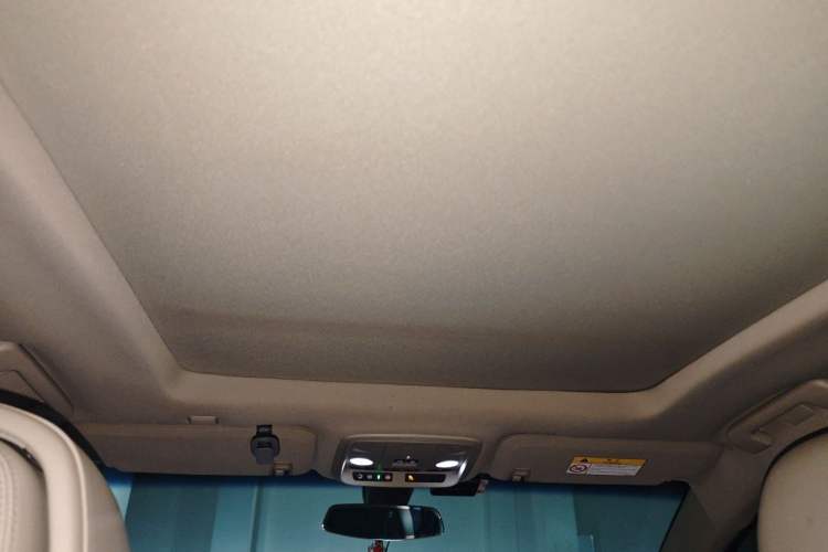 Used Cadillac XTS 2014 28T Comfort Version Headliner