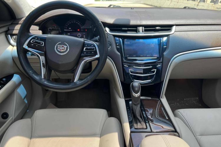 Used Cadillac XTS 2014 28T Comfort Version Interior 2