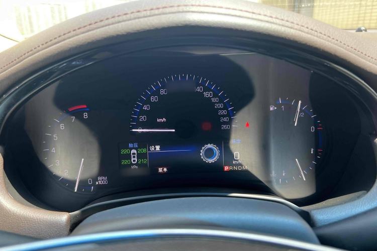 Used Cadillac XTS 2014 28T Comfort Version Interior 3