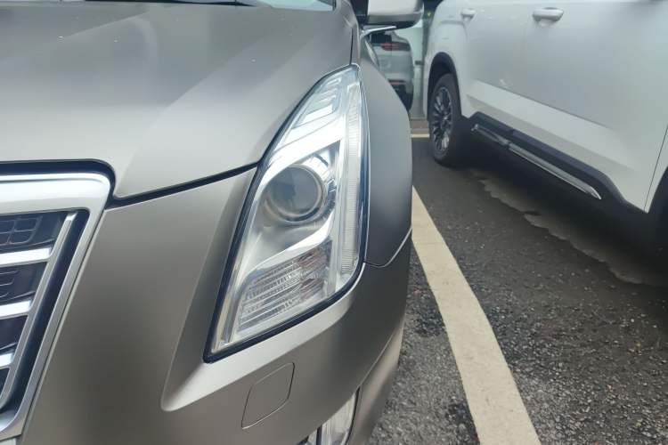 Used Cadillac XTS 2014 28T Luxury Model Left Front Headlight