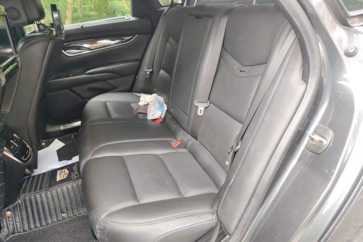 Used Cadillac XTS 2014 28T Platinum Edition Left Rear Seat