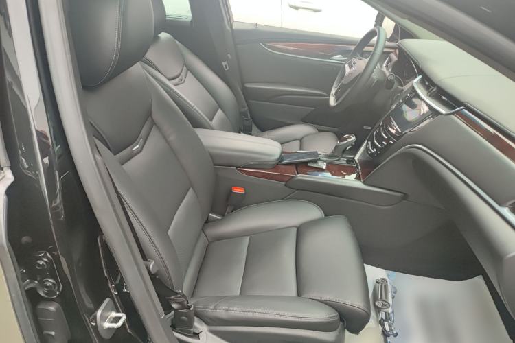 Used Cadillac XTS 2014 28T Luxury Model Right Front Seat