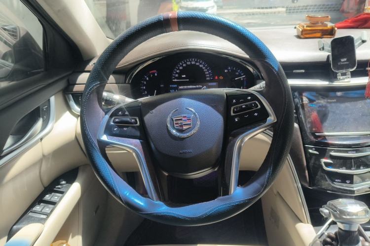 Used Cadillac XTS 2014 28T Comfort Version Steering Wheel