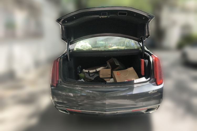 Used Cadillac XTS 2014 28T Comfort Version Trunk