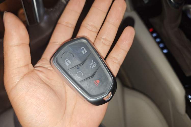 Used Cadillac XTS 2014 28T Comfort Version Vehicle Key