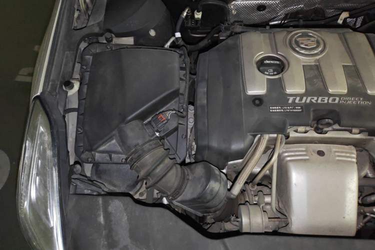 Used Cadillac XTS 2014 28T Comfort Version Engine Bay Right