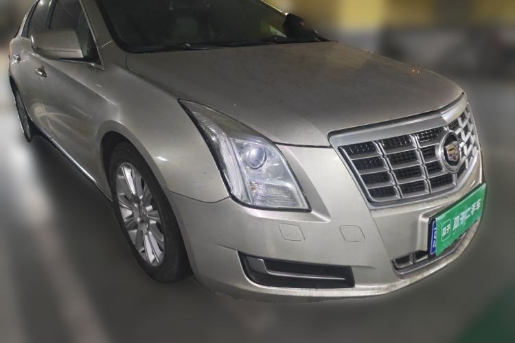 Used Cadillac XTS 2014 28T Comfort Version Front Right 45 Deg