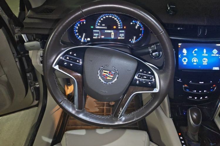 Used Cadillac XTS 2014 28T Comfort Version Steering Wheel