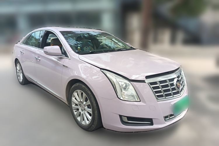 Used Cadillac XTS 2014 28T Comfort Version Front Right 45 Deg