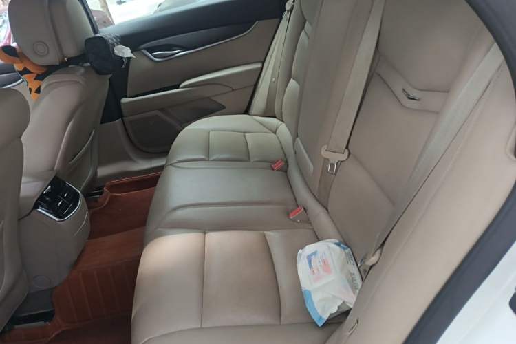 Used Cadillac XTS 2014 28T Comfort Version Left Rear Seat