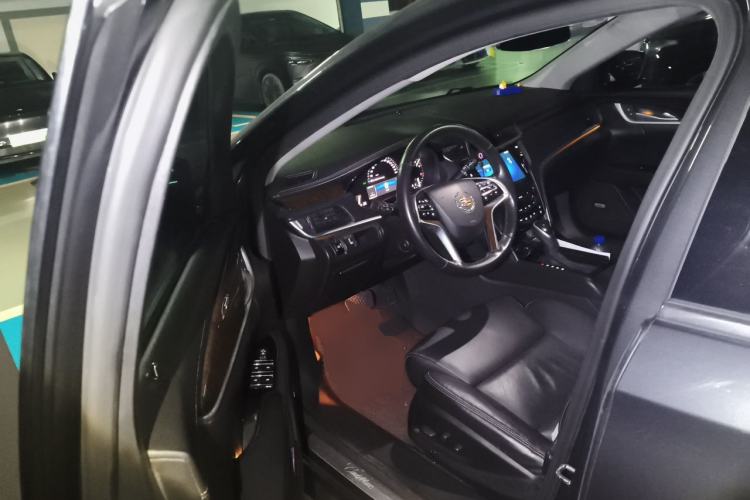 Used Cadillac XTS 2014 28T Luxury Model Driver Seat