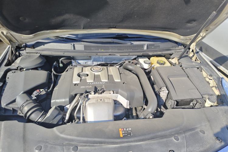 Used Cadillac XTS 2014 28T Luxury Model Engine Bay