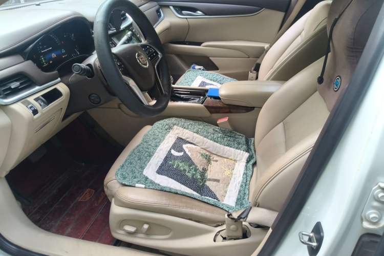 Used Cadillac XTS 2014 28T Comfort Version Left Front Seat