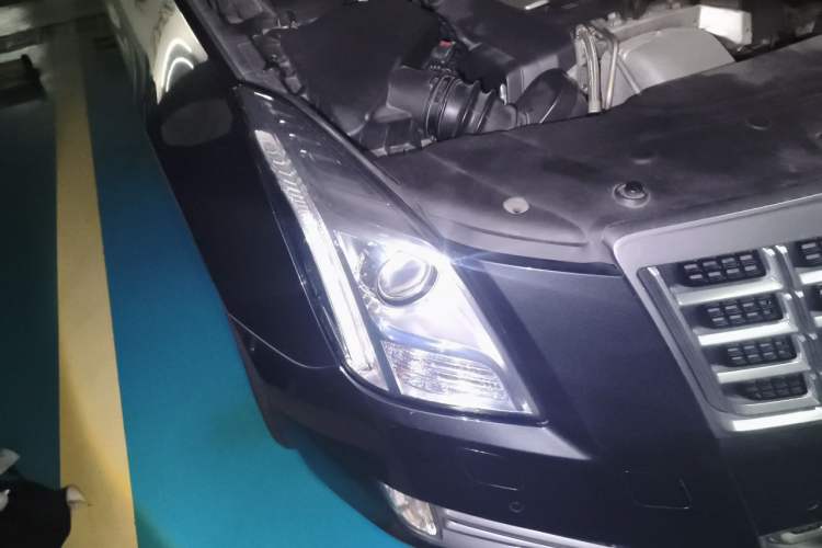 Used Cadillac XTS 2014 28T Luxury Model Right Front Headlight