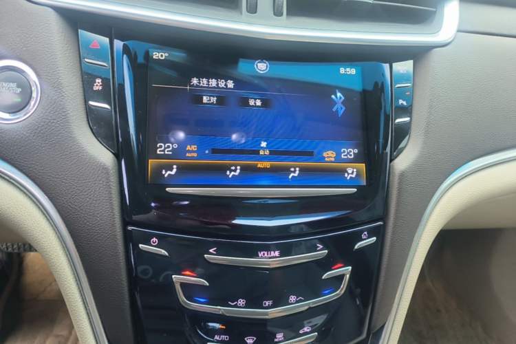 Used Cadillac XTS 2014 28T Comfort Version Audio And AC Panel