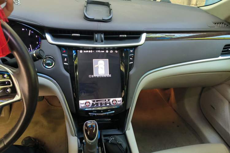 Used Cadillac XTS 2014 28T Elite Edition Audio And AC Panel