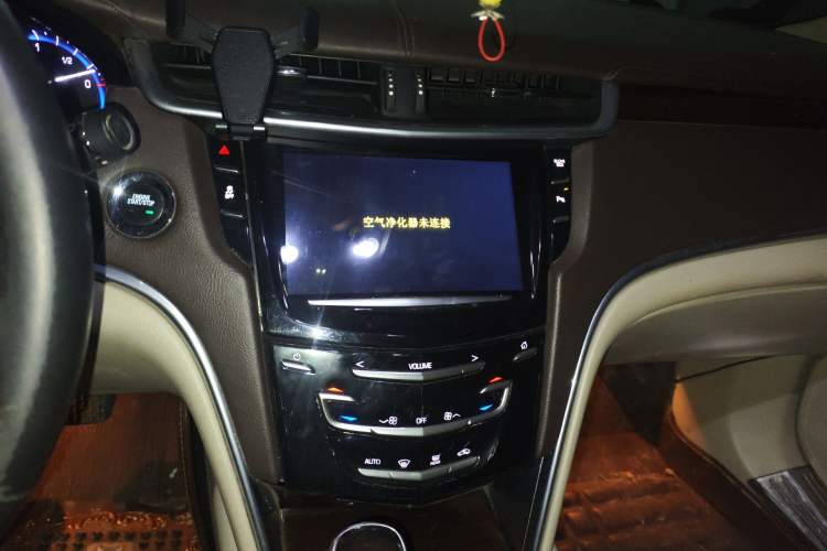 Used Cadillac XTS 2014 28T Elite Edition Audio And AC Panel