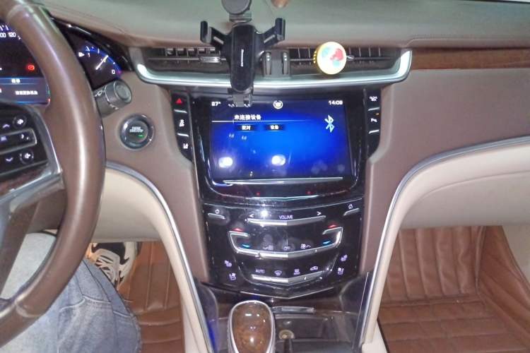 Used Cadillac XTS 2014 28T Luxury Model Audio And AC Panel