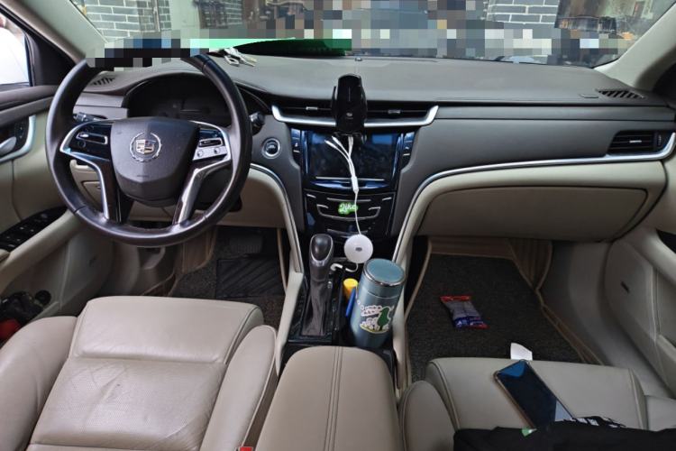 Used Cadillac XTS 2014 28T Comfort Version Center Console