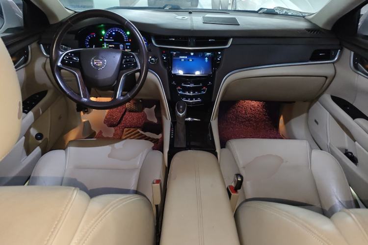 Used Cadillac XTS 2014 28T Comfort Version Center Console