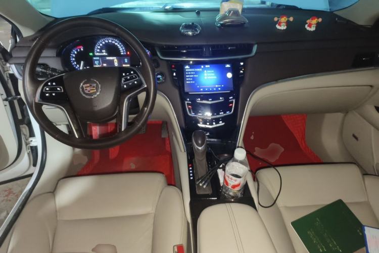 Used Cadillac XTS 2014 28T Comfort Version Center Console