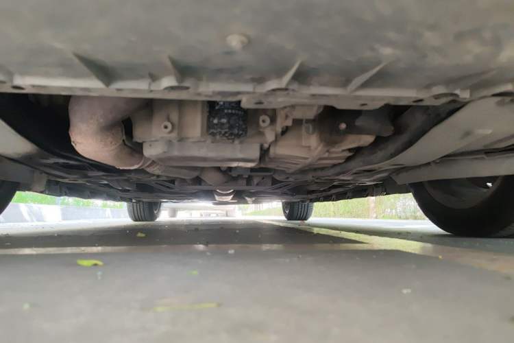 Used Cadillac XTS 2014 28T Luxury Model Chassis Front