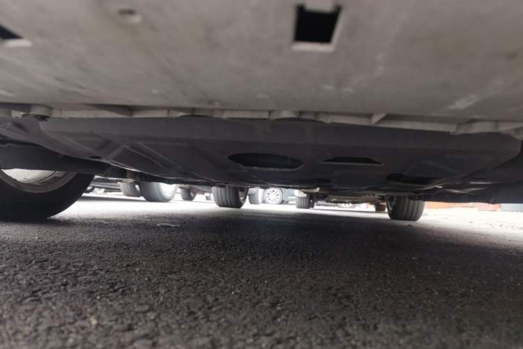 Used Cadillac XTS 2014 28T Comfort Version Chassis Front