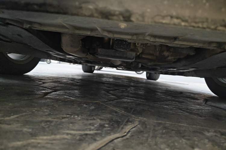 Used Cadillac XTS 2014 28T Comfort Version Chassis Front