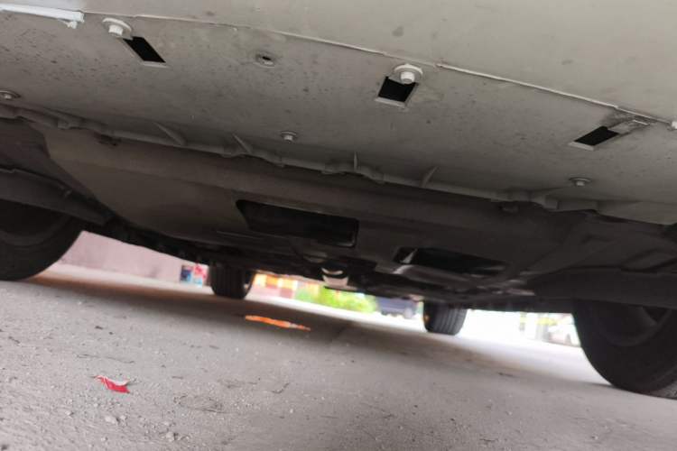 Used Cadillac XTS 2014 28T Comfort Version Chassis Front