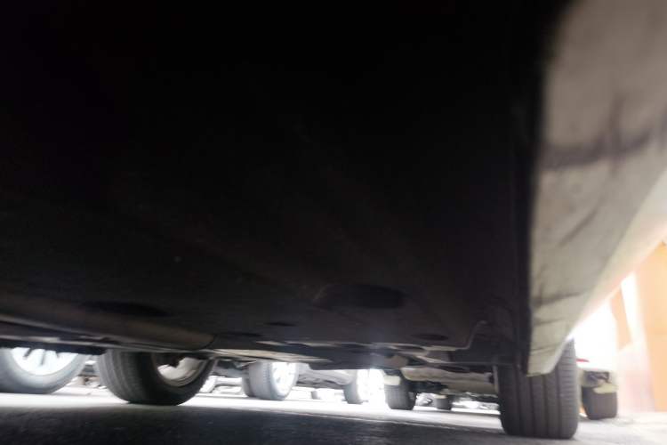 Used Cadillac XTS 2014 28T Comfort Version Chassis Front Left