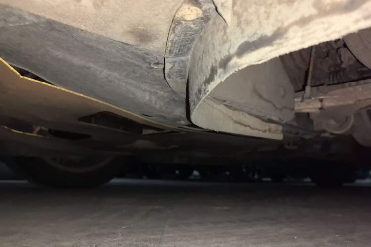 Used Cadillac XTS 2014 28T Comfort Version Chassis Front Left