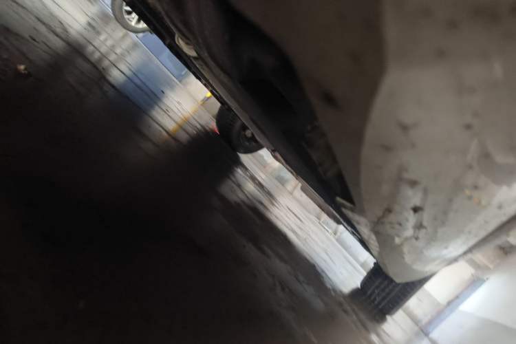 Used Cadillac XTS 2014 28T Comfort Version Chassis Front Left