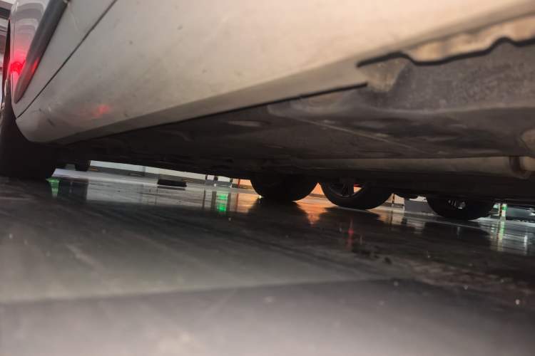 Used Cadillac XTS 2014 28T Comfort Version Chassis Front Left