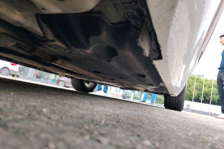 Used Cadillac XTS 2014 28T Comfort Version Chassis Front Left