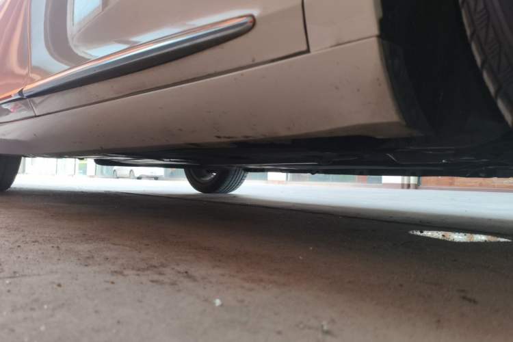 Used Cadillac XTS 2014 28T Comfort Version Chassis Front Right
