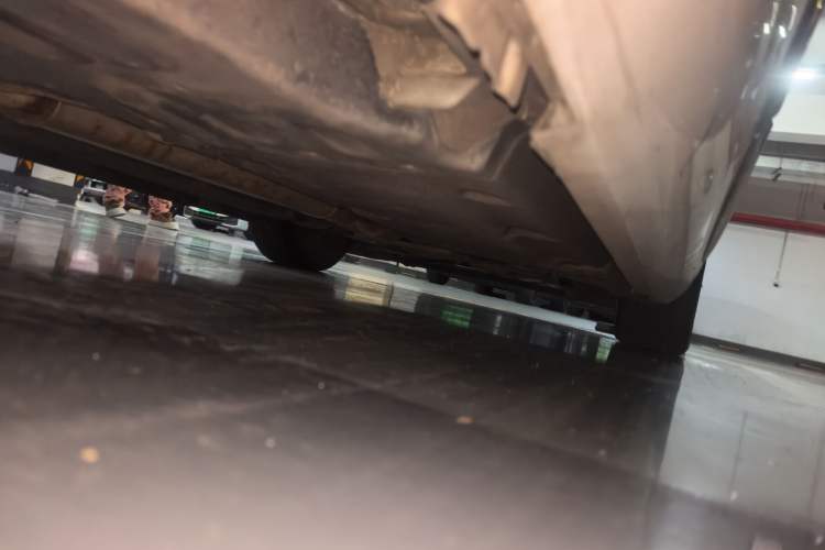 Used Cadillac XTS 2014 28T Comfort Version Chassis Front Right
