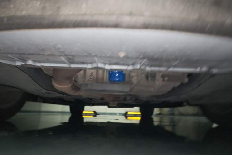 Used Cadillac XTS 2014 28T Comfort Version Chassis Front