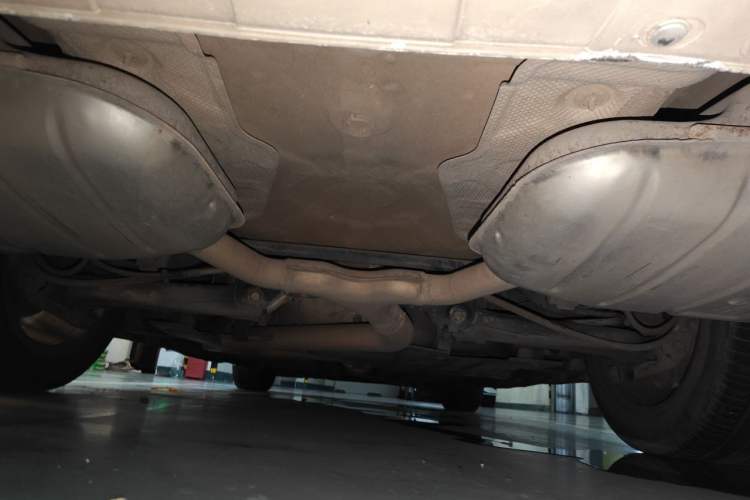 Used Cadillac XTS 2014 28T Comfort Version Chassis Rear
