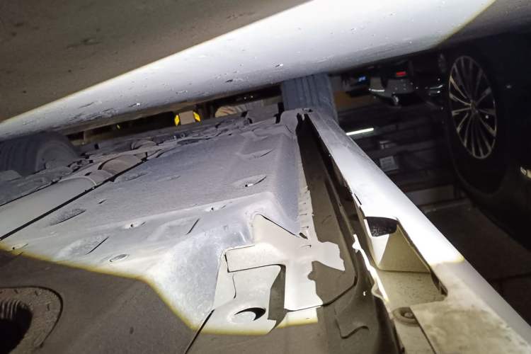 Used Cadillac XTS 2014 28T Comfort Version Chassis Rear Left
