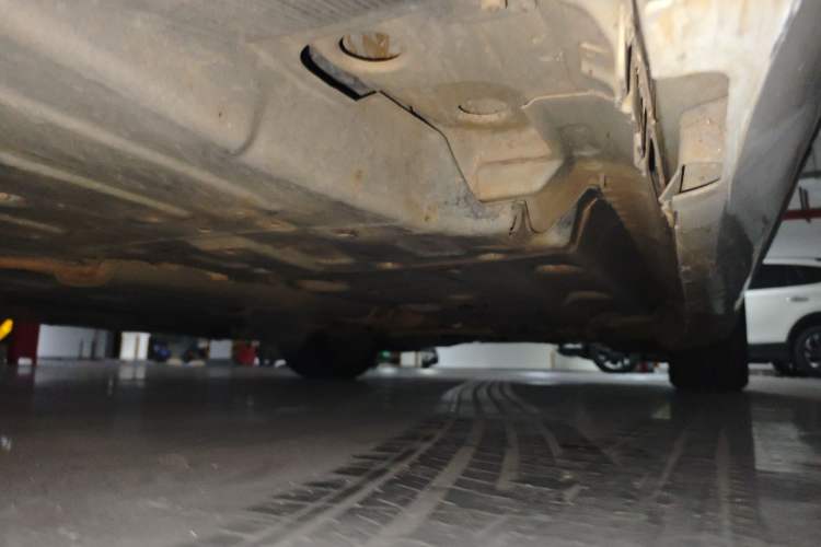 Used Cadillac XTS 2014 28T Elite Edition Chassis Rear Right
