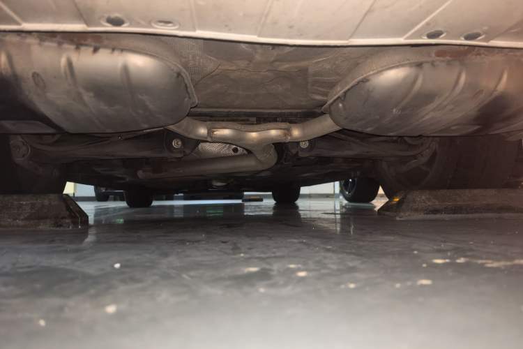 Used Cadillac XTS 2014 28T Comfort Version Chassis Rear