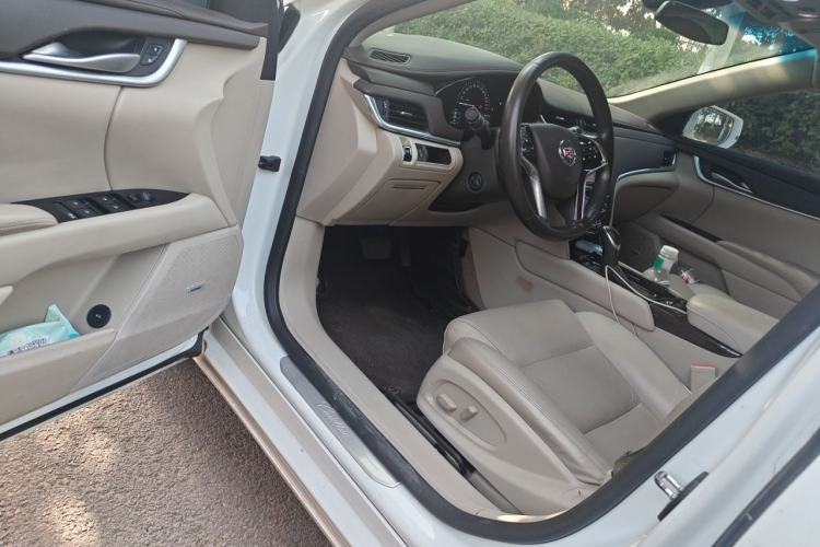 Used Cadillac XTS 2014 28T Comfort Version Driver Seat