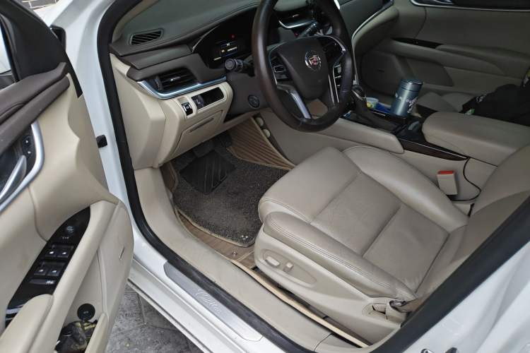 Used Cadillac XTS 2014 28T Comfort Version Driver Seat