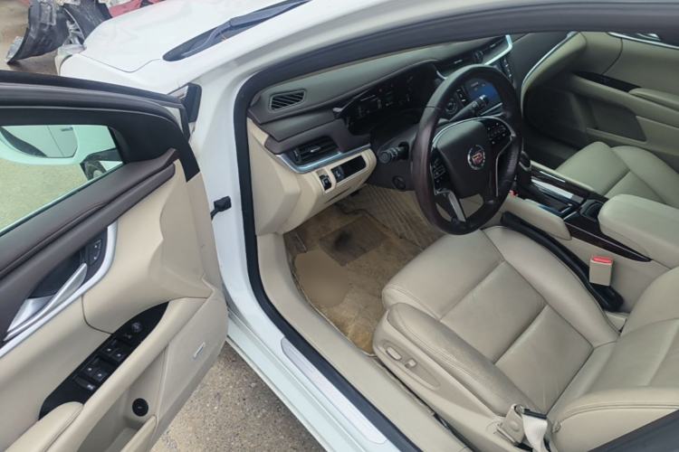 Used Cadillac XTS 2014 28T Comfort Version Driver Seat
