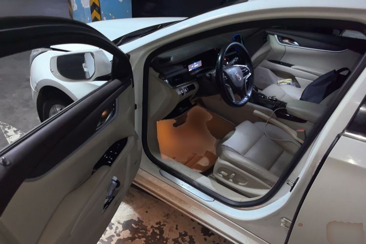 Used Cadillac XTS 2014 28T Comfort Version Driver Seat