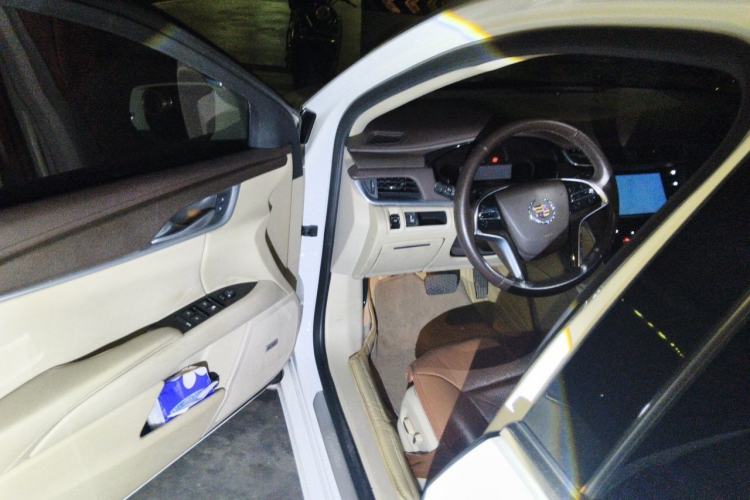 Used Cadillac XTS 2014 28T Comfort Version Driver Seat