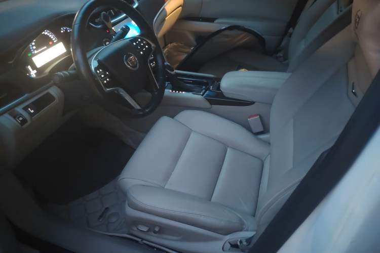Used Cadillac XTS 2014 28T Comfort Version Driver Seat