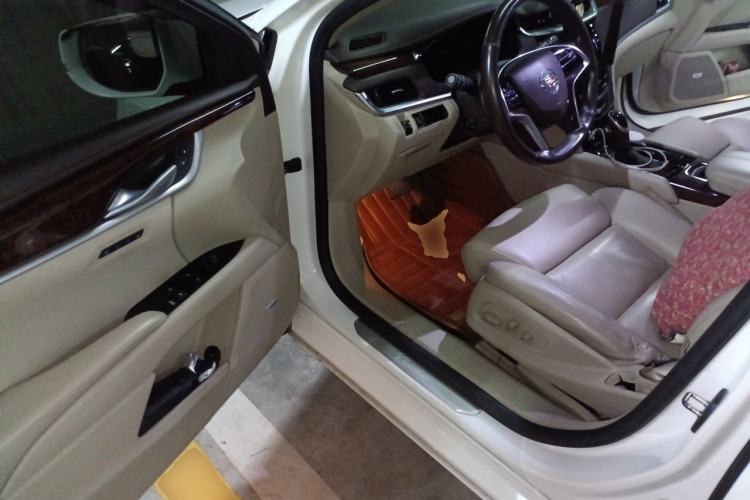 Used Cadillac XTS 2014 28T Luxury Model Driver Seat
